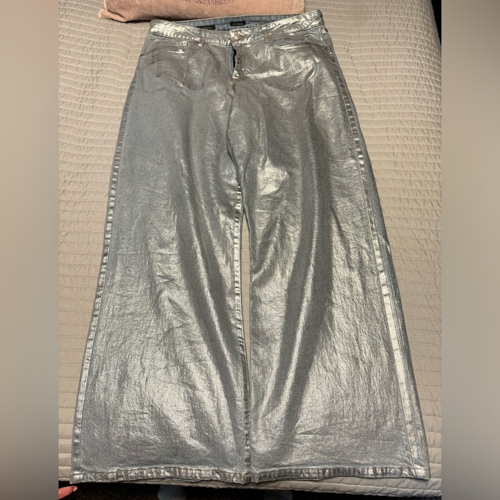 Women’s metallic wide leg pants
